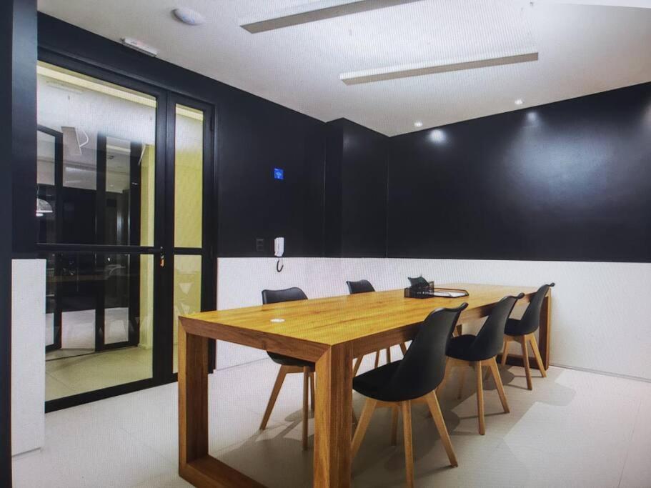 Lindo Studio No Bom Retiro Prox Ao Anhembi Sambodromo Com Wifi São Paulo Luaran gambar